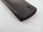 Louis Vuitton Wallet Aerogram Zippy Vertical Black Leather Zip Around Silver — view 3