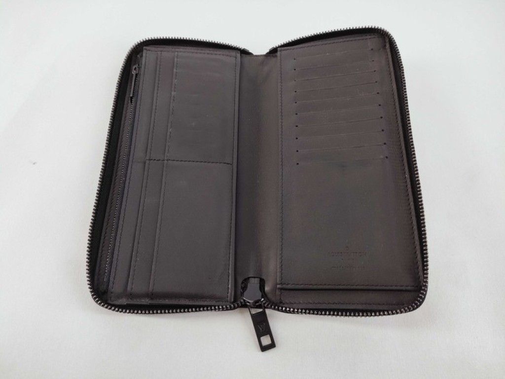 Louis Vuitton Wallet Aerogram Zippy Vertical Black Leather Zip Around Silver — view 7