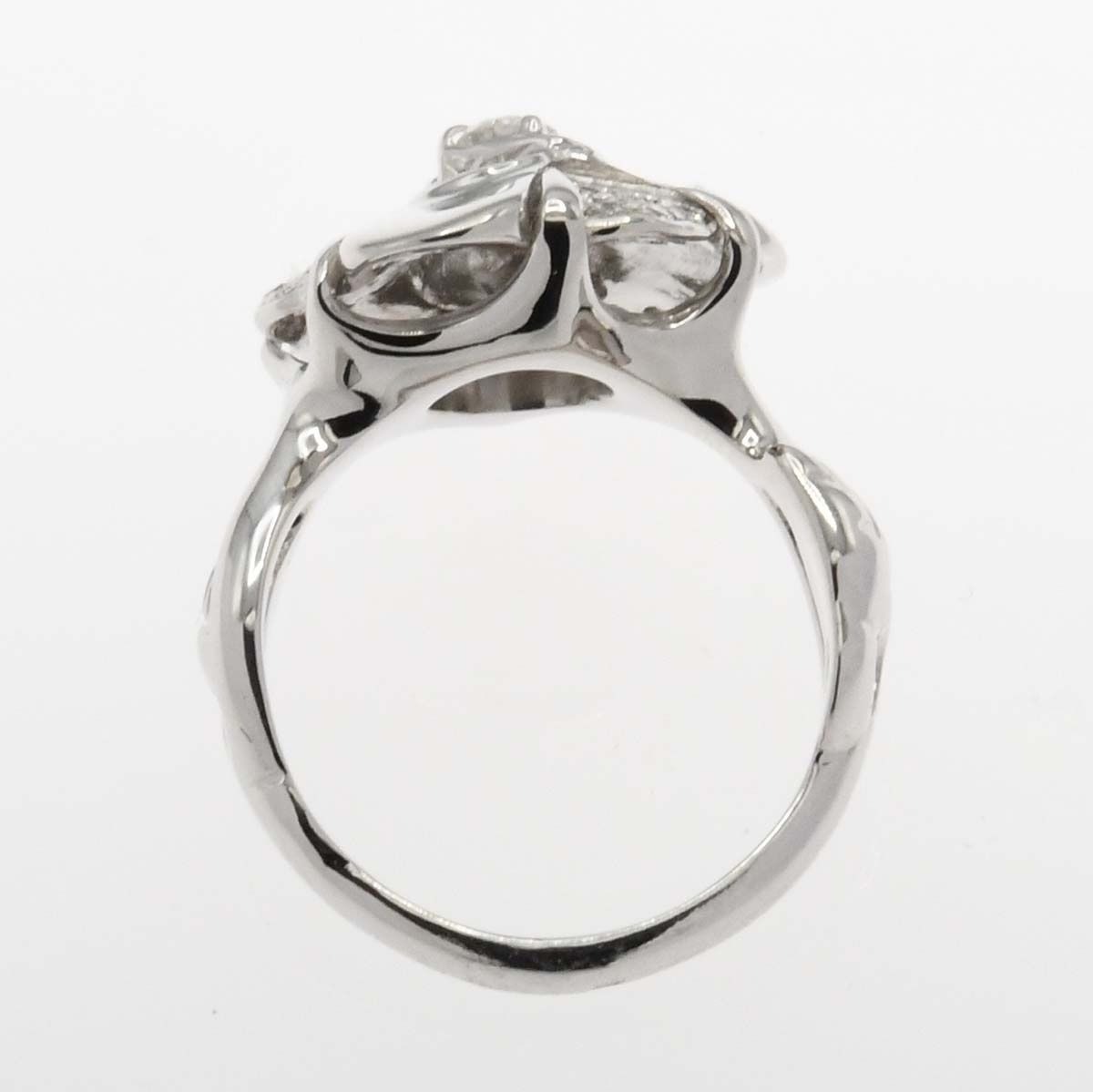 Chanel Camellia Ring 750 Diamond — view 3