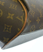 Louis Vuitton Shoulder Bag — view 8