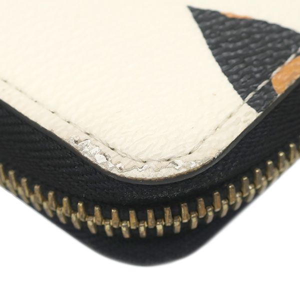 Louis Vuitton Wallet Zippy Monogram Canvas Giant Yvoire Gold Zebra — view 4