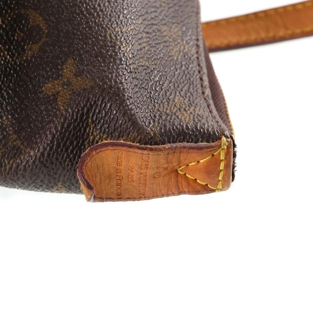Louis Vuitton Totally MM Monogram Tote Bag Brown — view 7