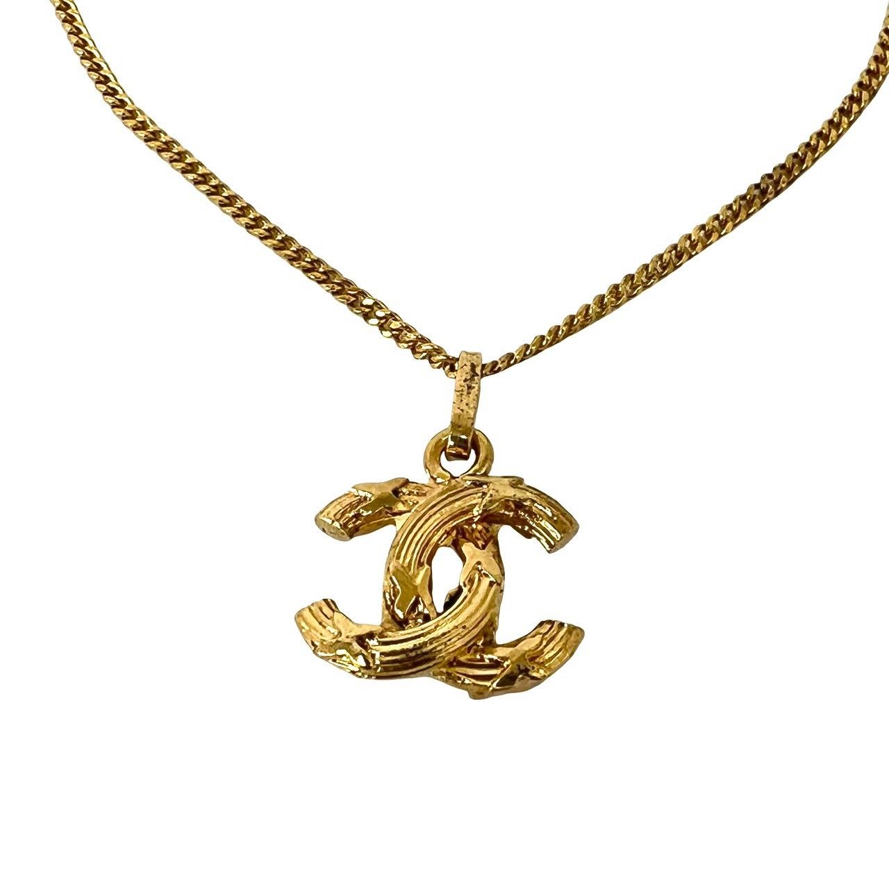 Chanel Comment Available Vintage CC Logo Motif Pendant Gold — view 4