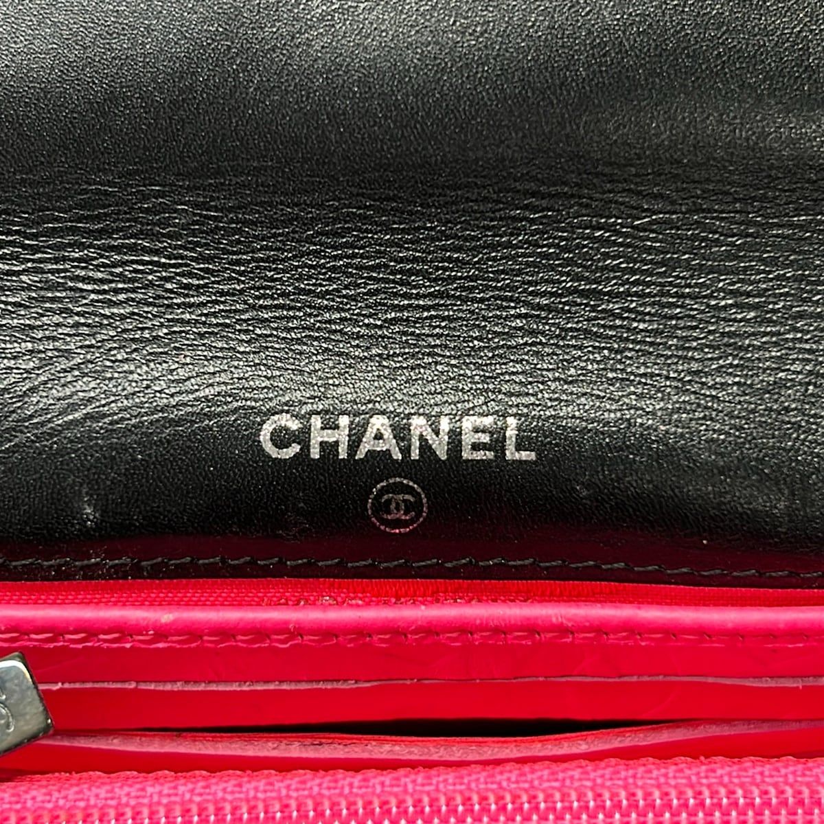 Chanel Bifold Wallet Cambon Line Black White Lambskin — view 6