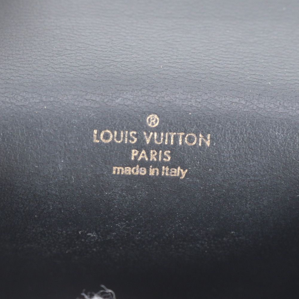 Louis Vuitton Bijou Sac Earphones Holder LV Link Case Airpods Pouch — view 7