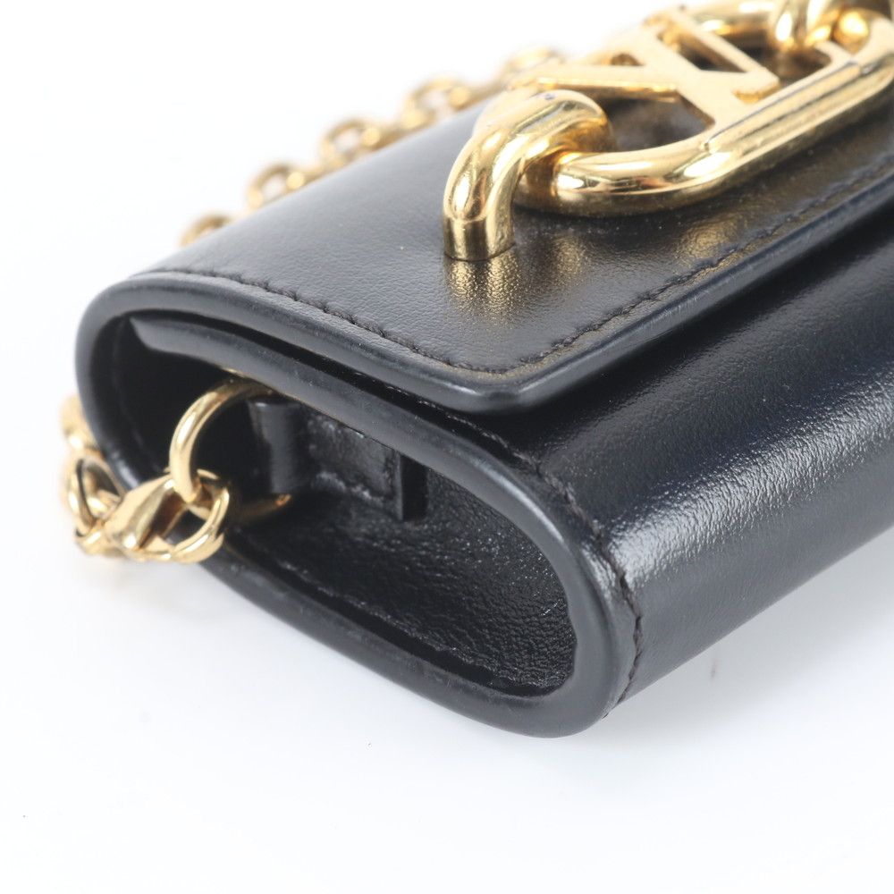 Louis Vuitton Bijou Sac Earphones Holder LV Link Case Airpods Pouch — view 5
