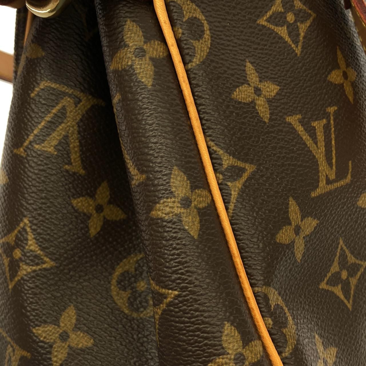 Louis Vuitton Vintage Monogram Batignolles Bag — view 3
