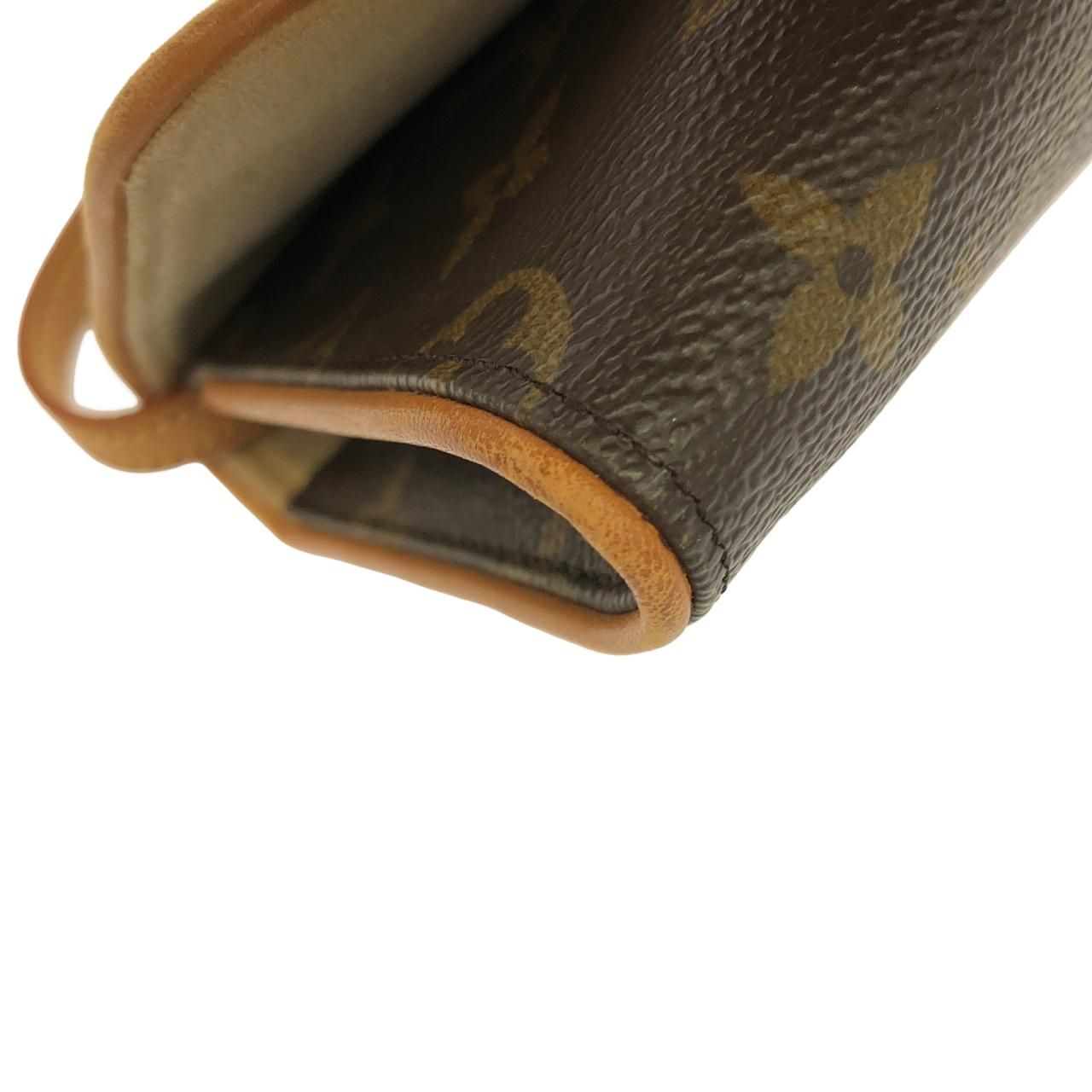 Louis Vuitton Vintage Monogram Pochette Twin GM Shoulder Bag — view 3