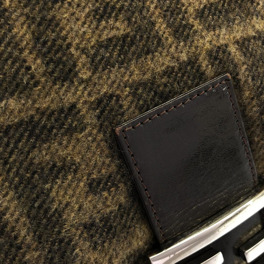 Fendi Vintage Mamma Baguette Shoulder Bag — view 5