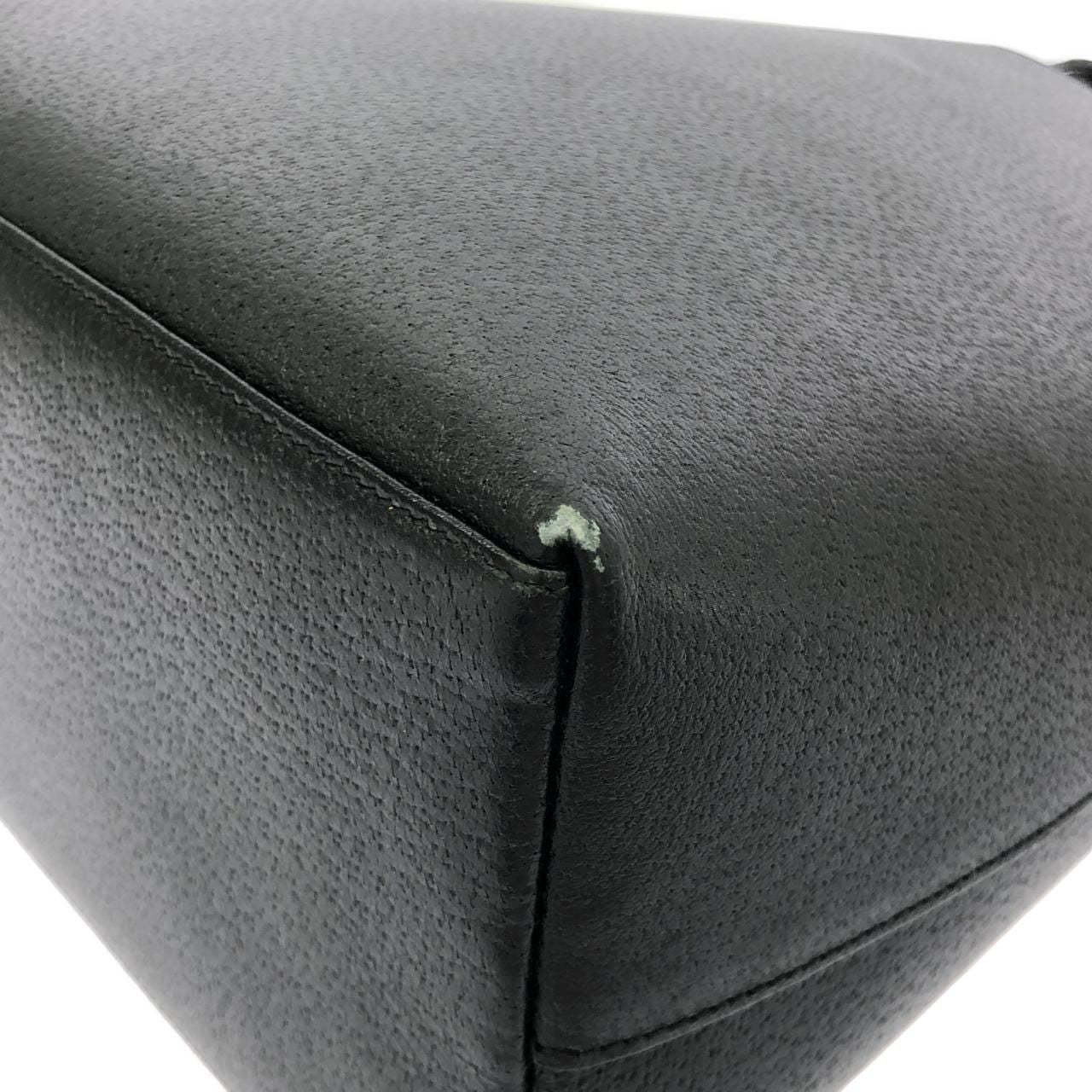 Gucci Vintage Shoulder Bag — view 2