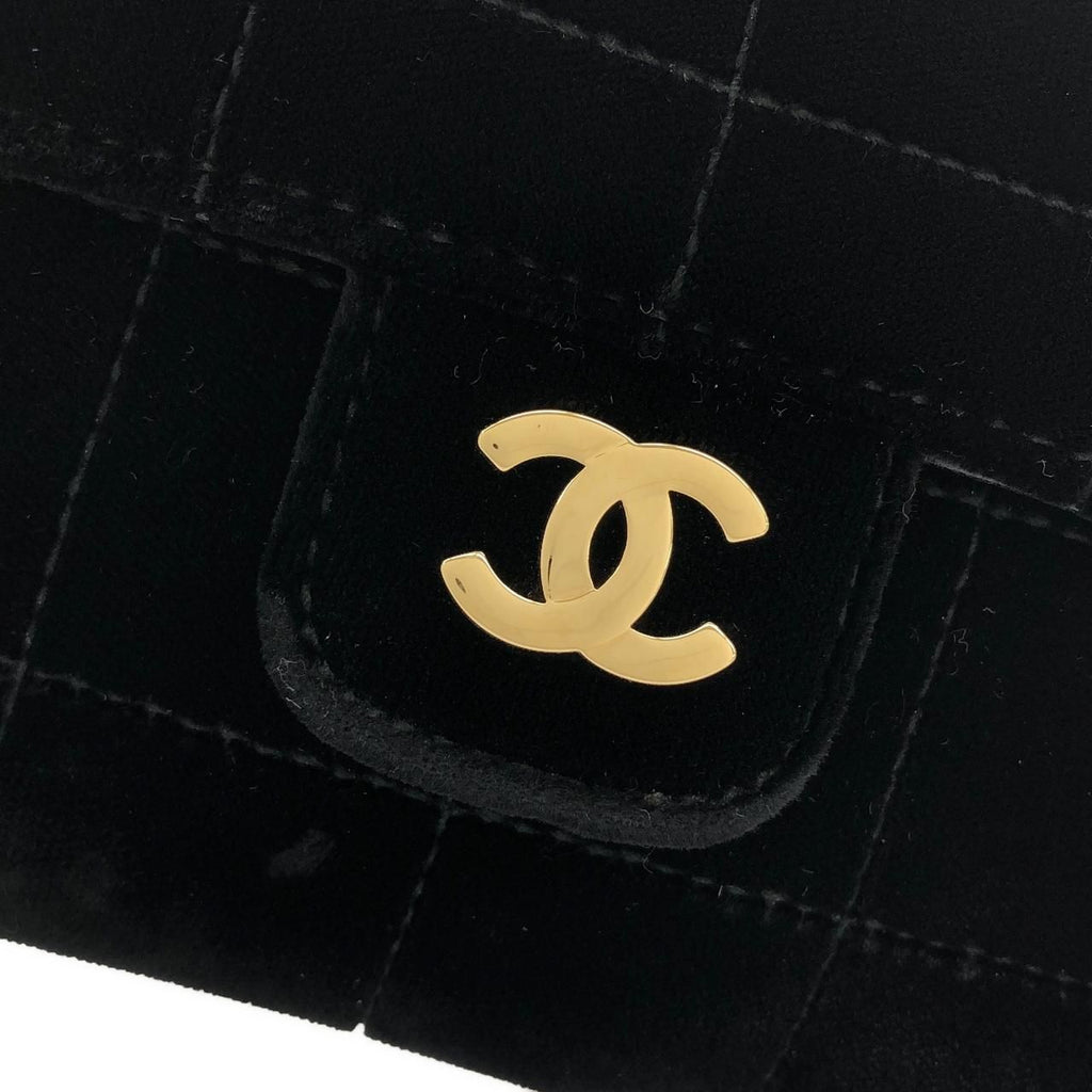 Chanel Vintage Shoulder Bag — view 6
