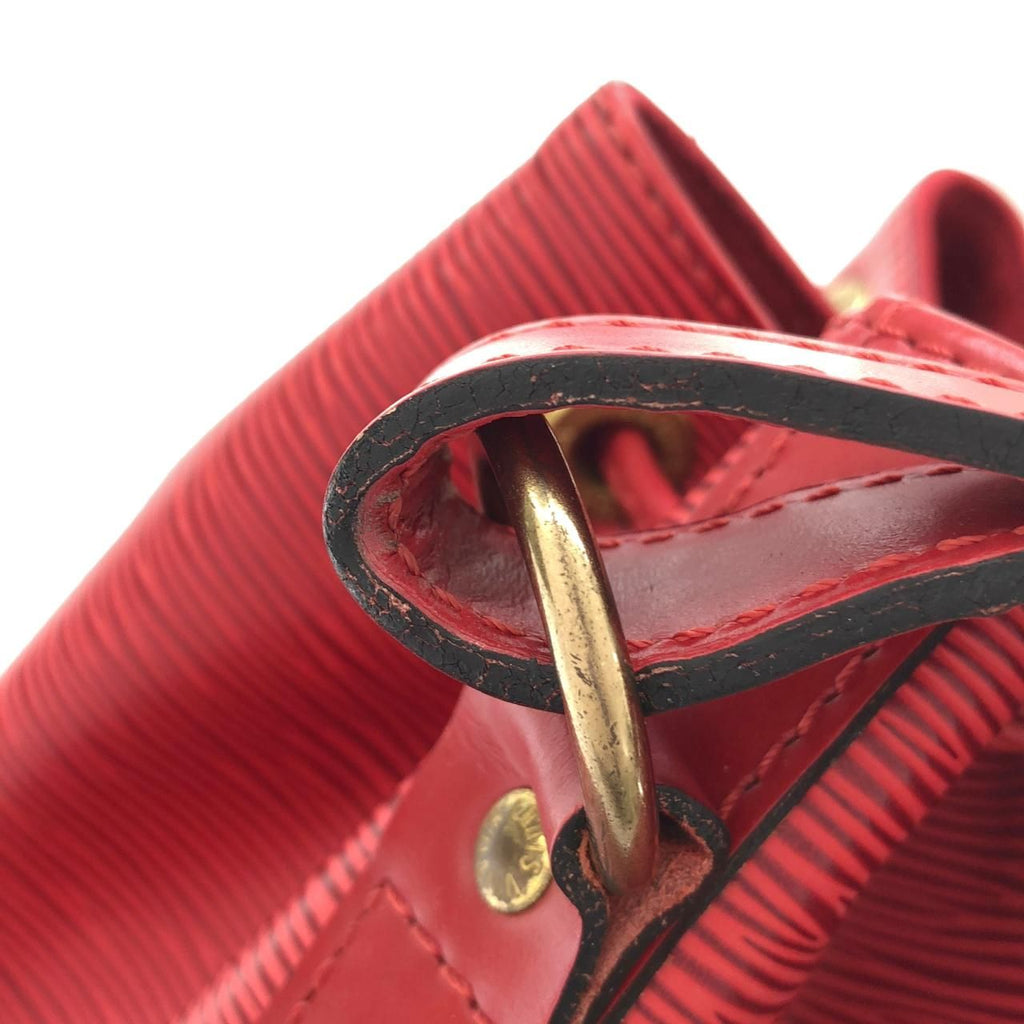 Louis Vuitton Vintage Epi Petit Noe Shoulder Bag — view 7