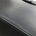 Louis Vuitton Vintage Epi Sac d'Epaule 30 Shoulder Bag — view 5
