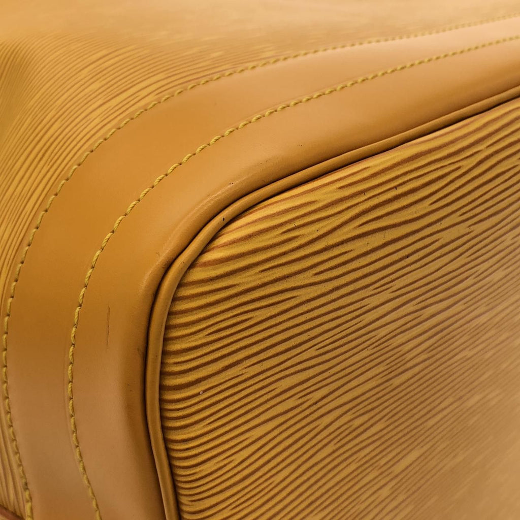 Louis Vuitton Vintage Epi Noe Shoulder Bag — view 3