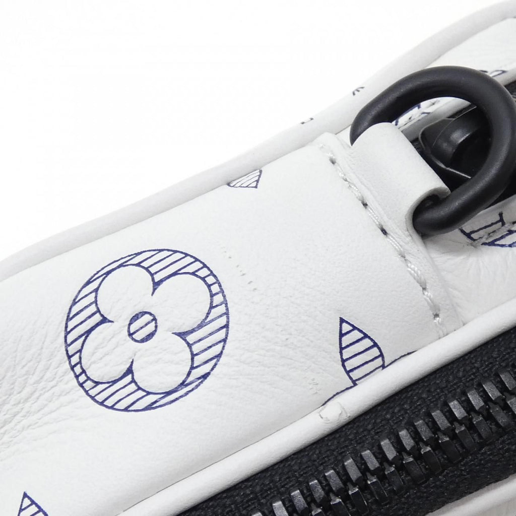 Louis Vuitton Monogram Shadow Alpha Wearable — view 5
