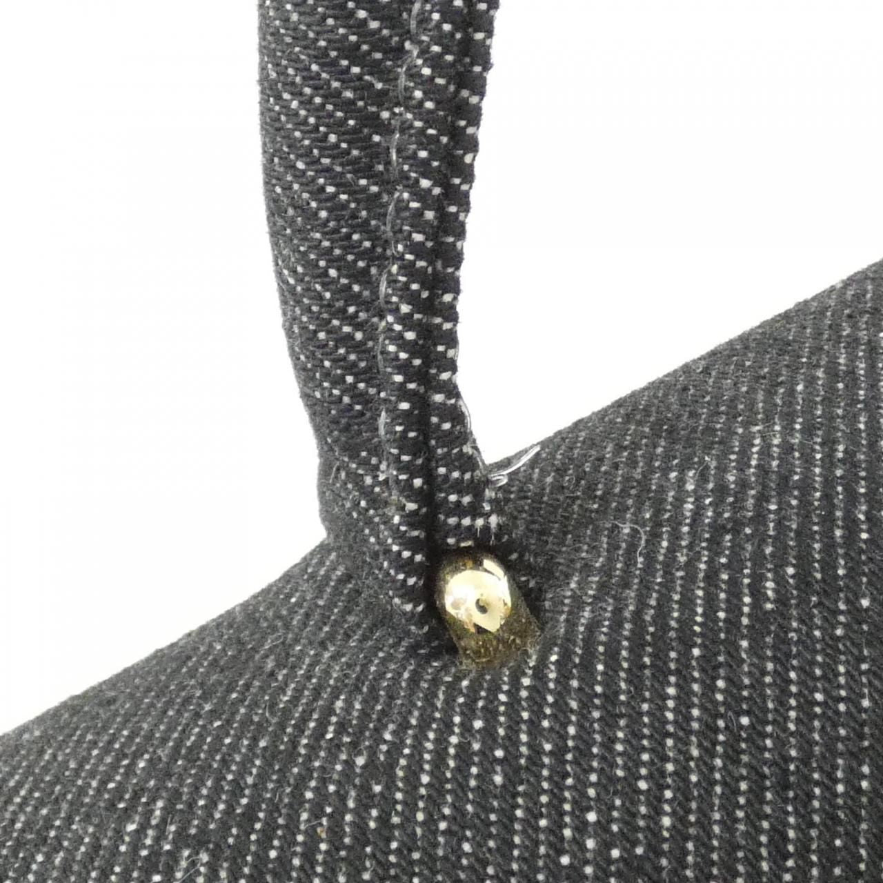 Chanel Vintage Bag Handbag Black — view 8