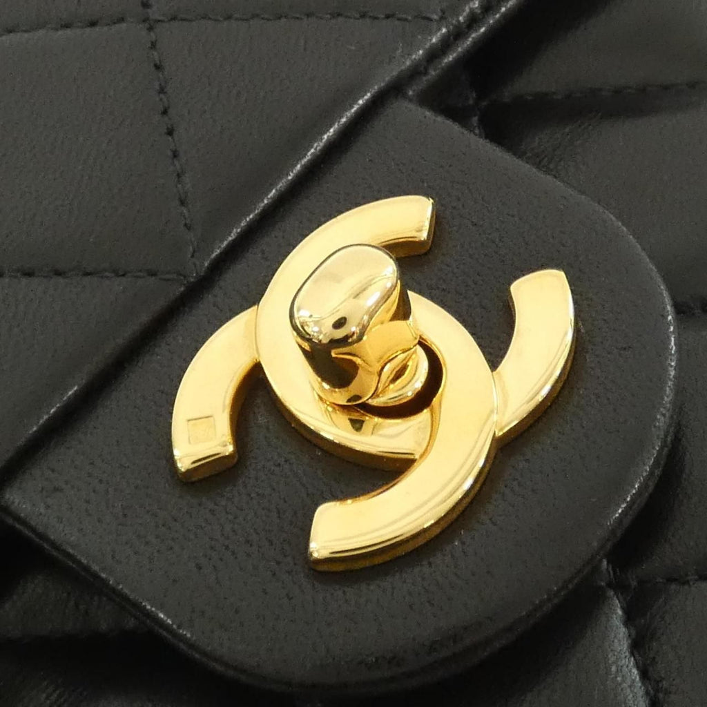 Chanel Vintage Shoulder Bag — view 7