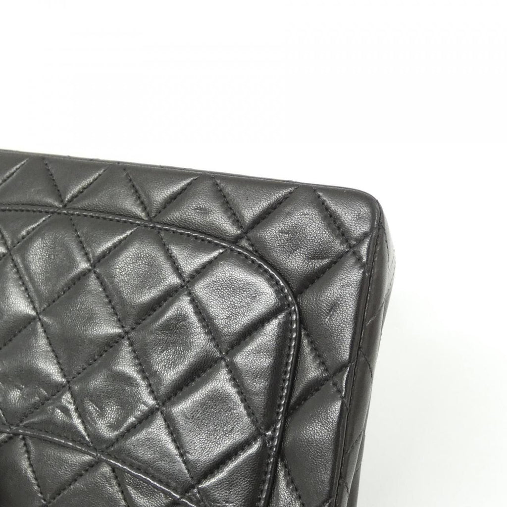 Chanel Vintage Shoulder Bag — view 4