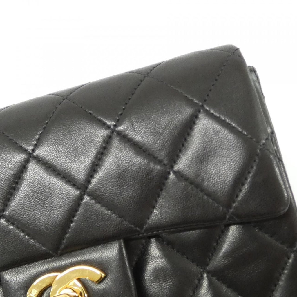 Chanel Vintage Shoulder Bag — view 6