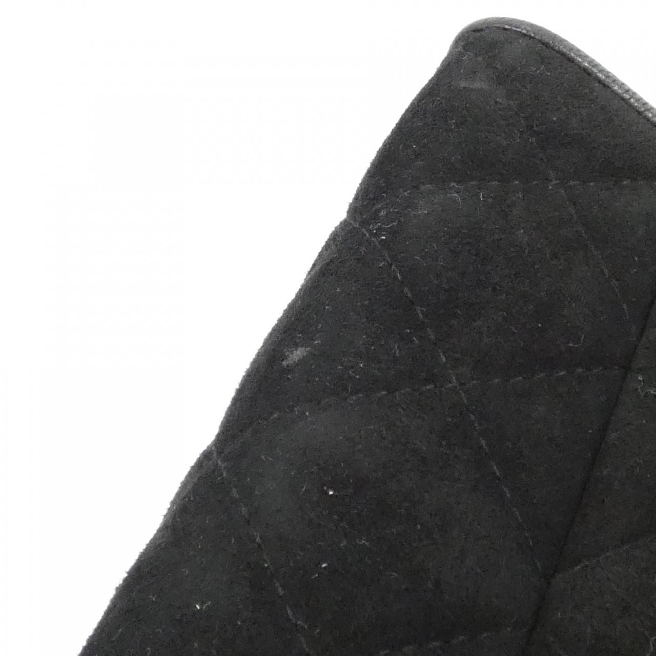 Chanel Vintage Shoulder Bag — view 3