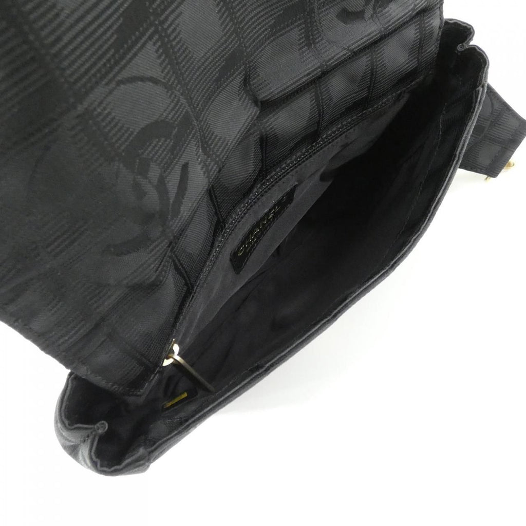 Chanel Vintage Travel Line Waist Bag — view 8