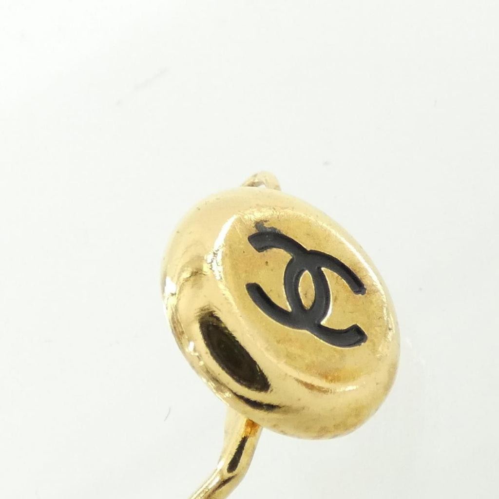 Chanel Vintage Earrings Gold — view 3