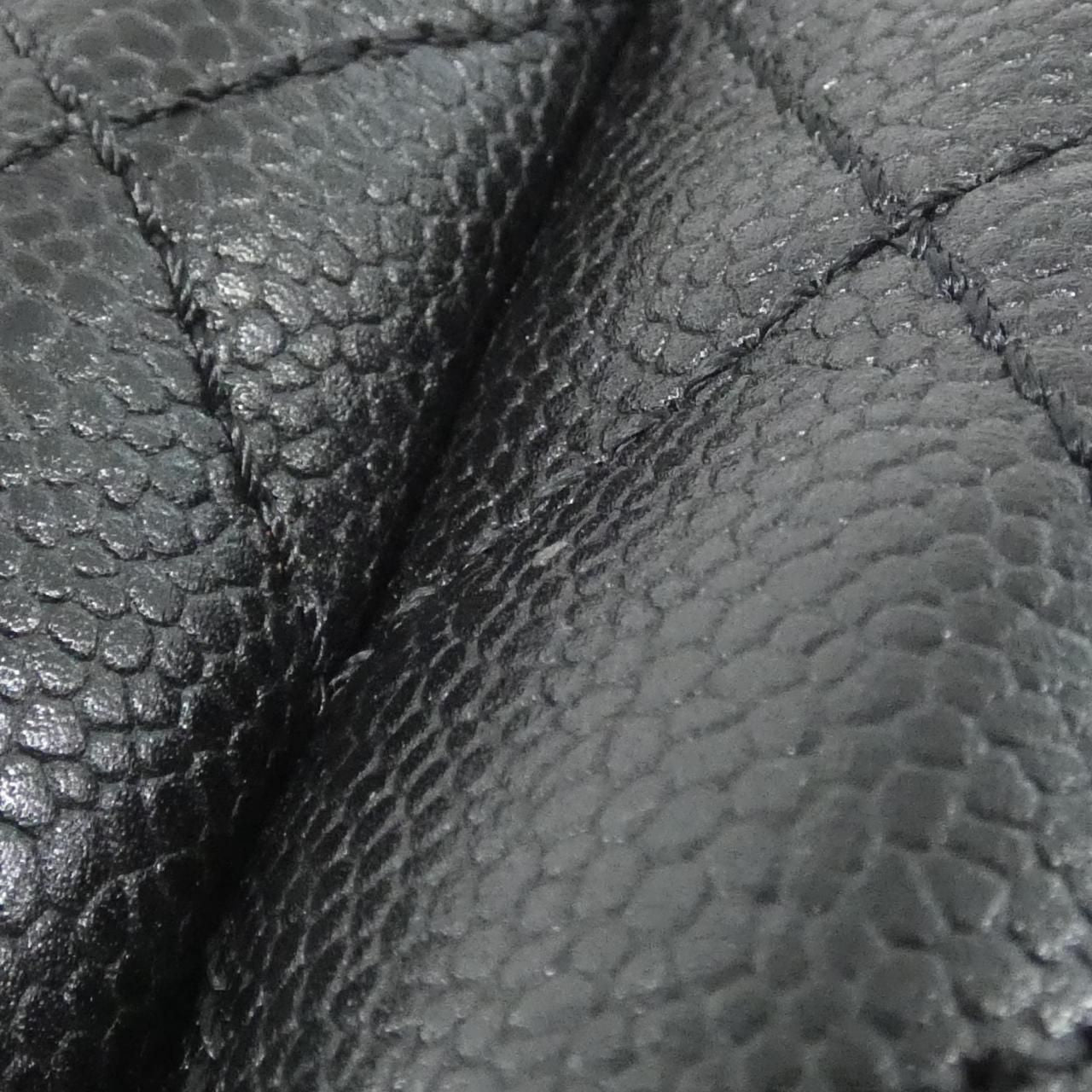Chanel Vintage Bag Handbag Black — view 5