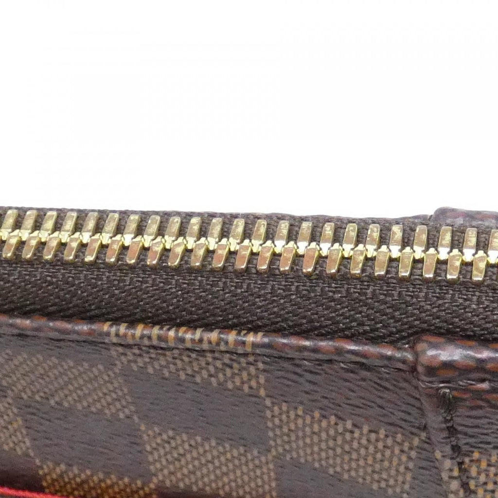 Louis Vuitton Damier South Bank Shoulder Bag — view 4