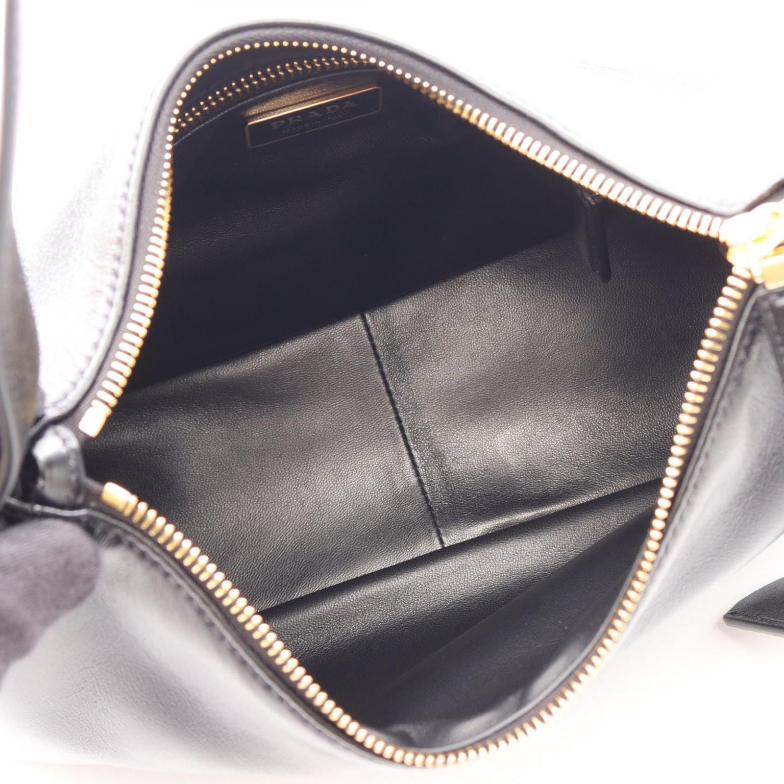 Prada Shoulder Bag Emme Medium Leather — view 3