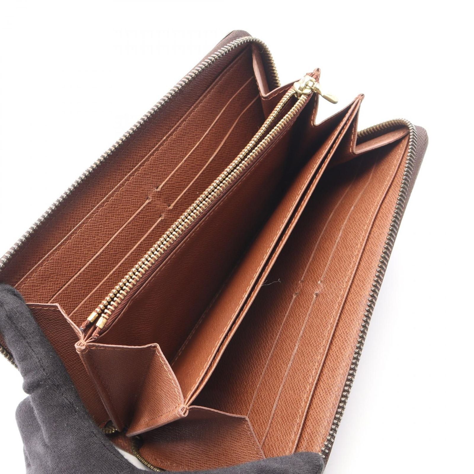 Louis Vuitton Round Wallet Zippy Monogram — view 3