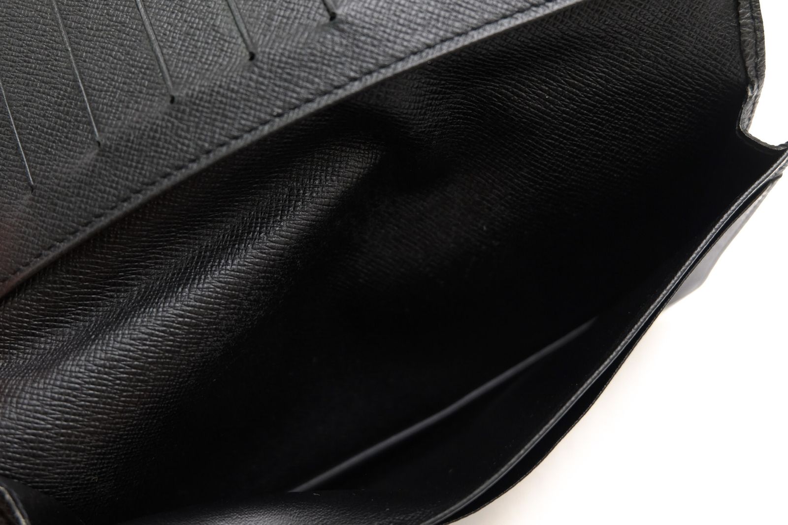Louis Vuitton Wallet Leather Black Taiga Porto Cartes Credit No Coin Purse — view 7