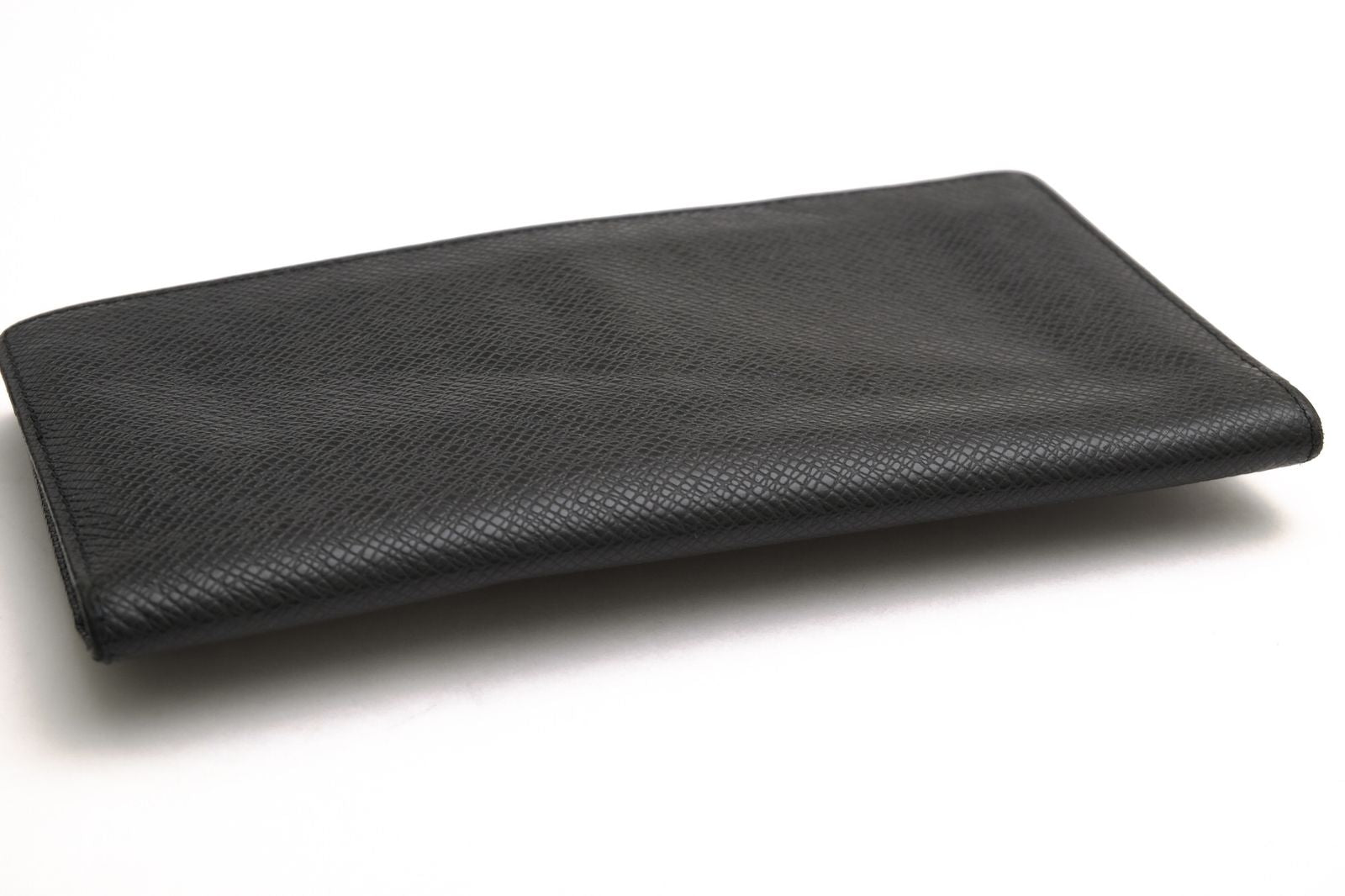 Louis Vuitton Wallet Leather Black Taiga Porto Cartes Credit No Coin Purse — view 3