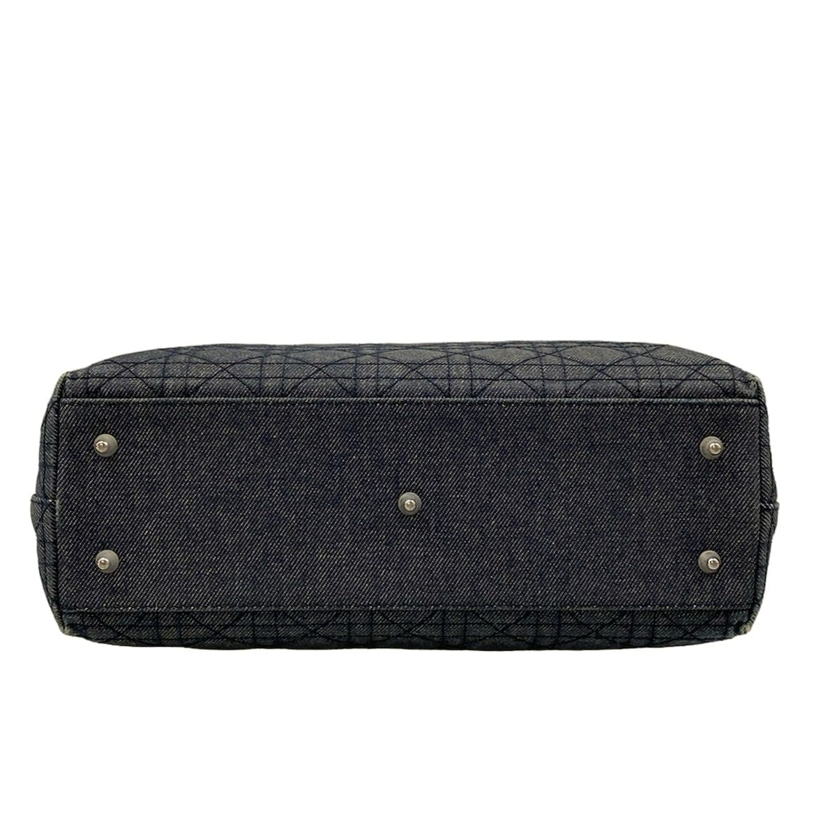 Dior Handbag Cannage Stitch Navy Leather — view 5