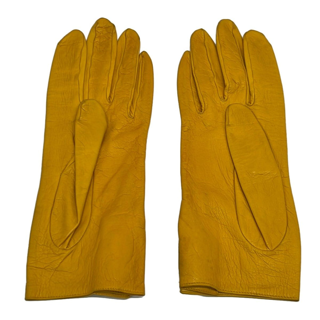 Chanel Gloves 7.5 Yellow CC Logo Turnlock Leather — view 3