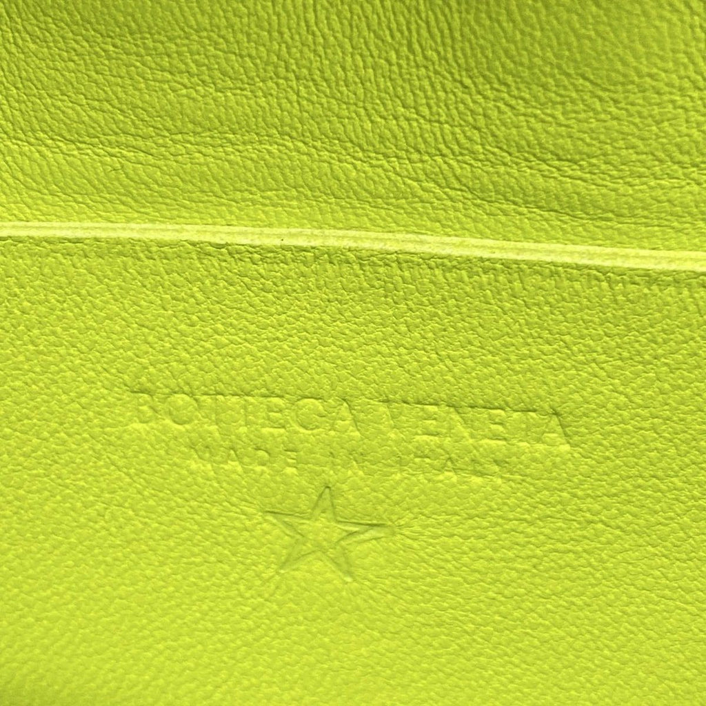 Bottega Veneta Shoulder Bag Cassette Light Green Leather — view 8
