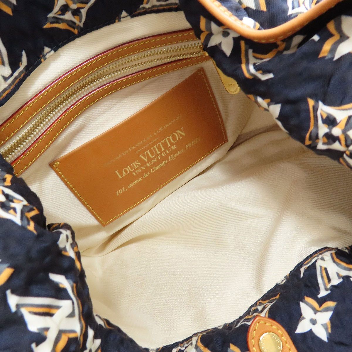 Louis Vuitton MM Shoulder Bag Nylon — view 5