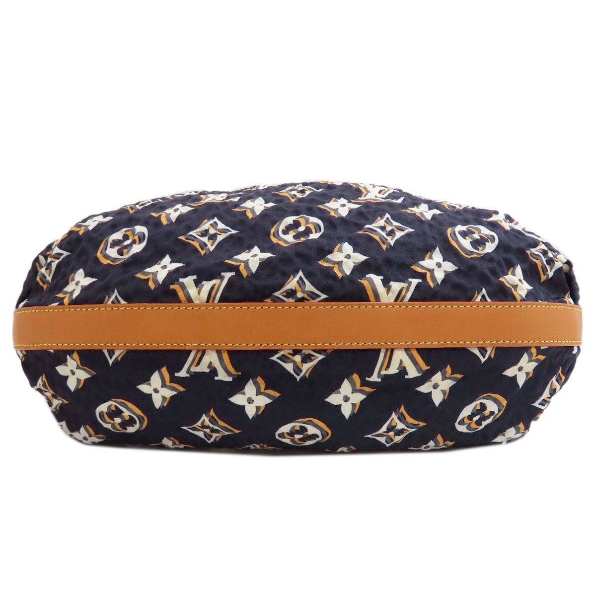 Louis Vuitton MM Shoulder Bag Nylon — view 4