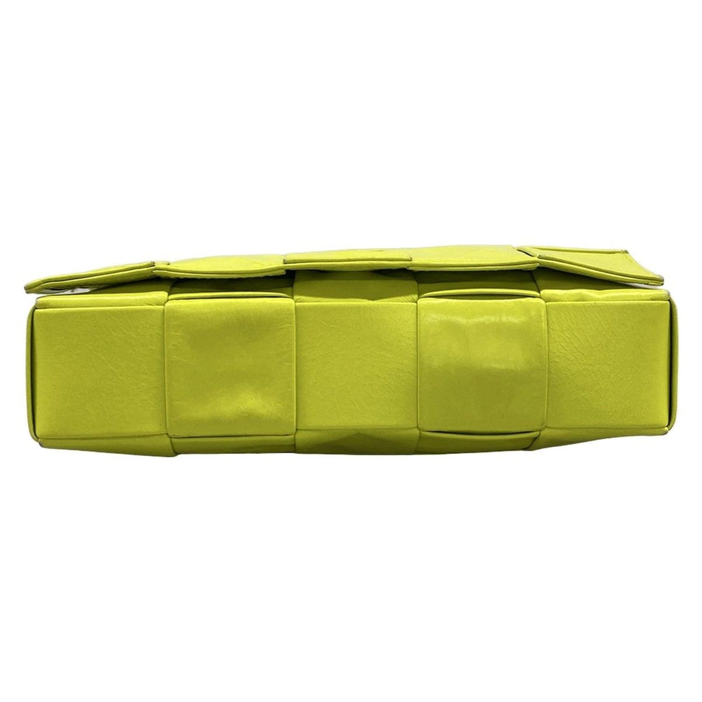 Bottega Veneta Shoulder Bag Cassette Light Green Leather — view 5