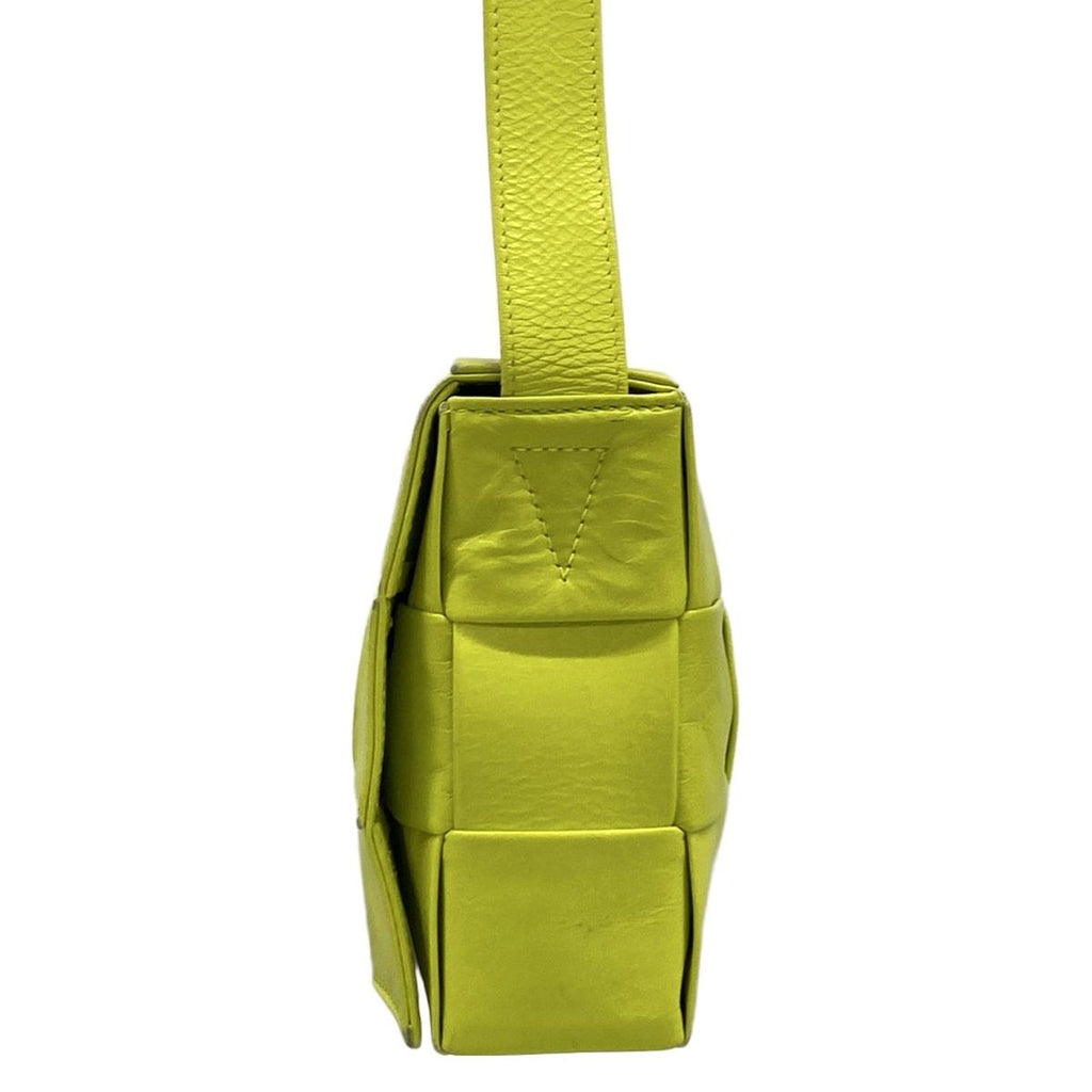 Bottega Veneta Shoulder Bag Cassette Light Green Leather — view 4