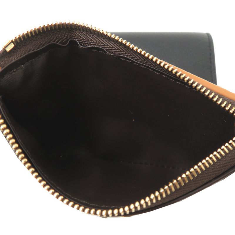 Louis Vuitton Trifold Wallet — view 7