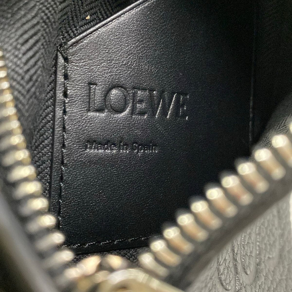 Loewe Shoulder Bag Vertical T Pocket Black — view 8