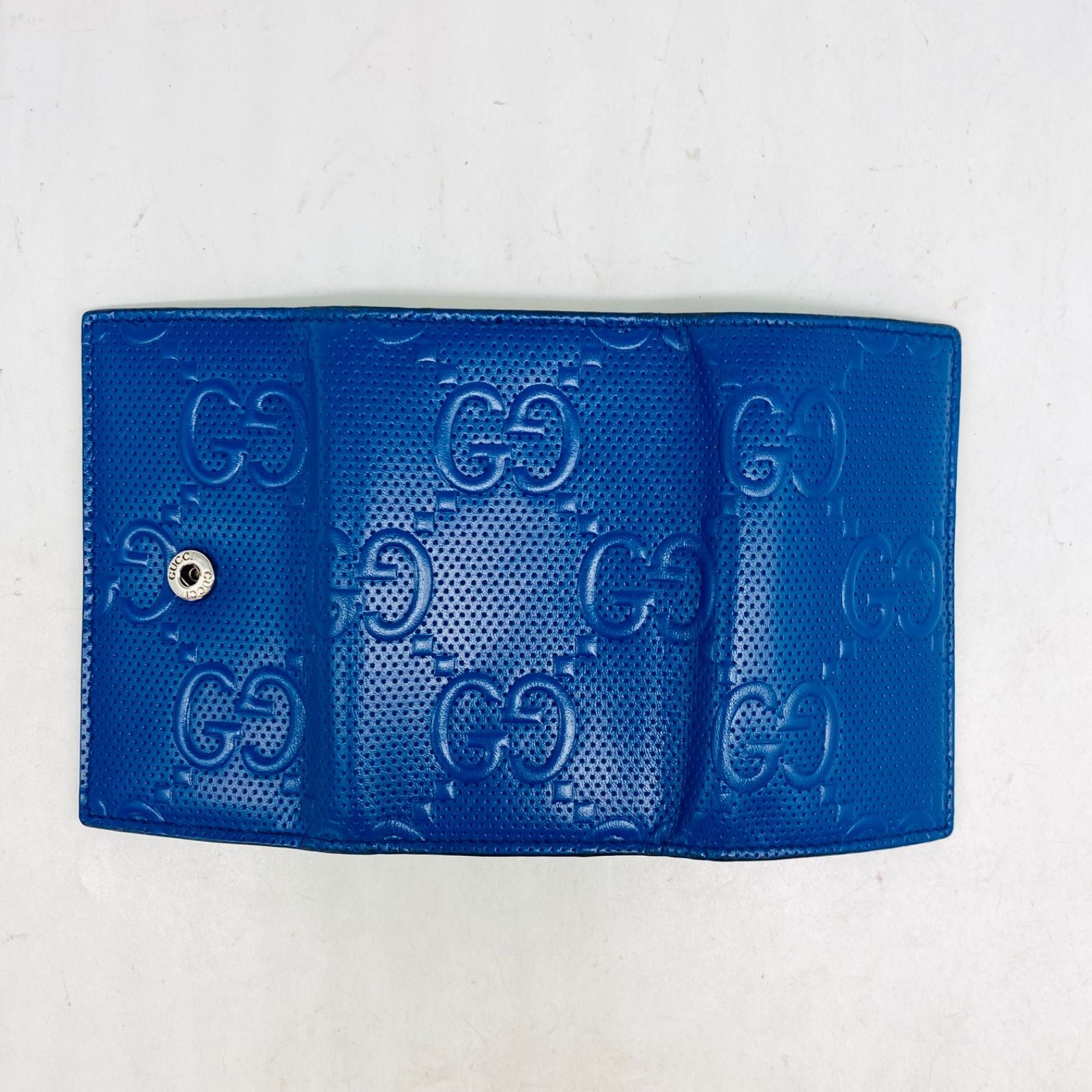 Gucci Embossed Key Case Large GG Blue Key Holder — view 8