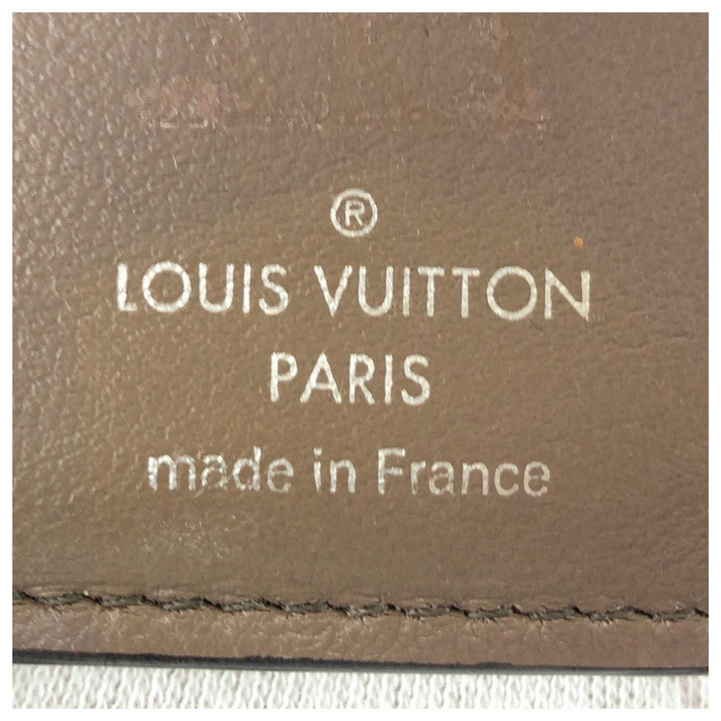 Louis Vuitton Portefeuille Capucines Compact Pink Leather Fold Wallet — view 5