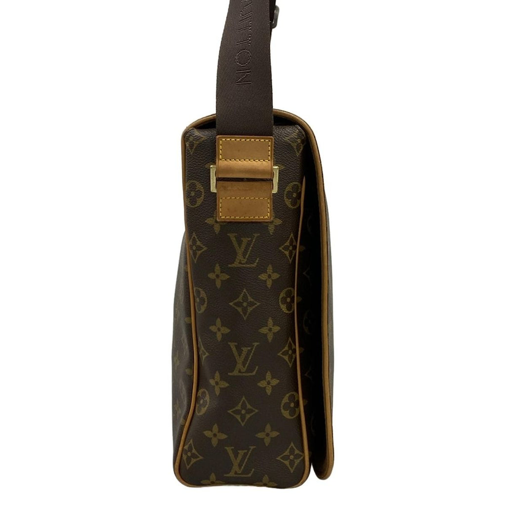 Louis Vuitton Shoulder Bag Monogram Abbesses — view 2
