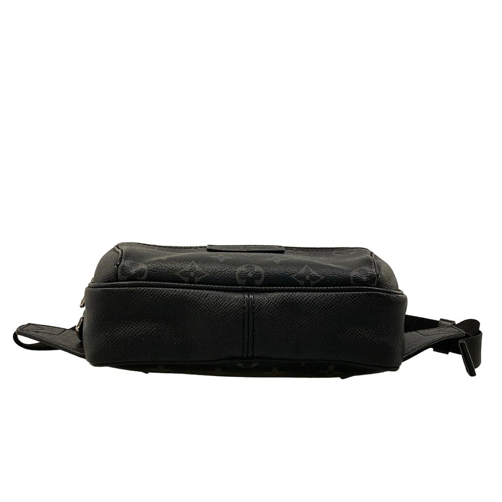 Louis Vuitton Waist Pouch Taigarama Bum Bag Outdoor Noir Leather Cowhide — view 5