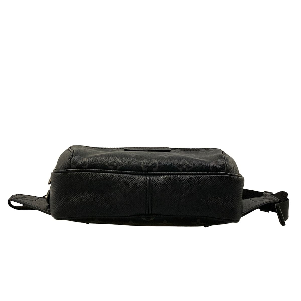 Louis Vuitton Waist Pouch Taigarama Bum Bag Outdoor Noir Leather Cowhide — view 5