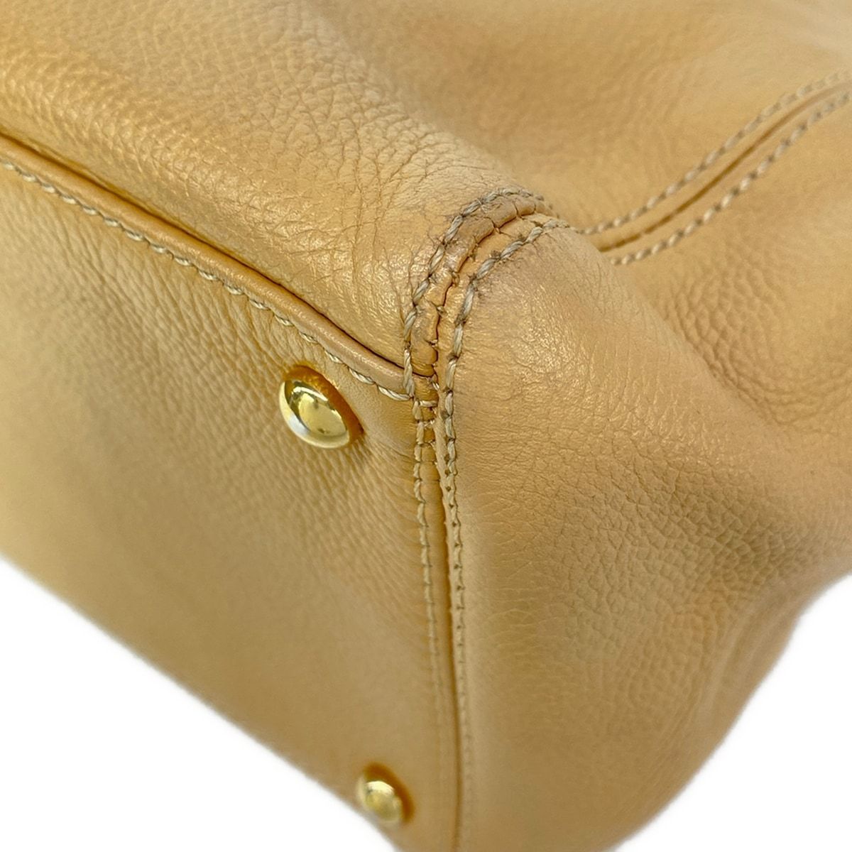 Chanel Tote Bag Executive Line Beige Gold Leather — view 7