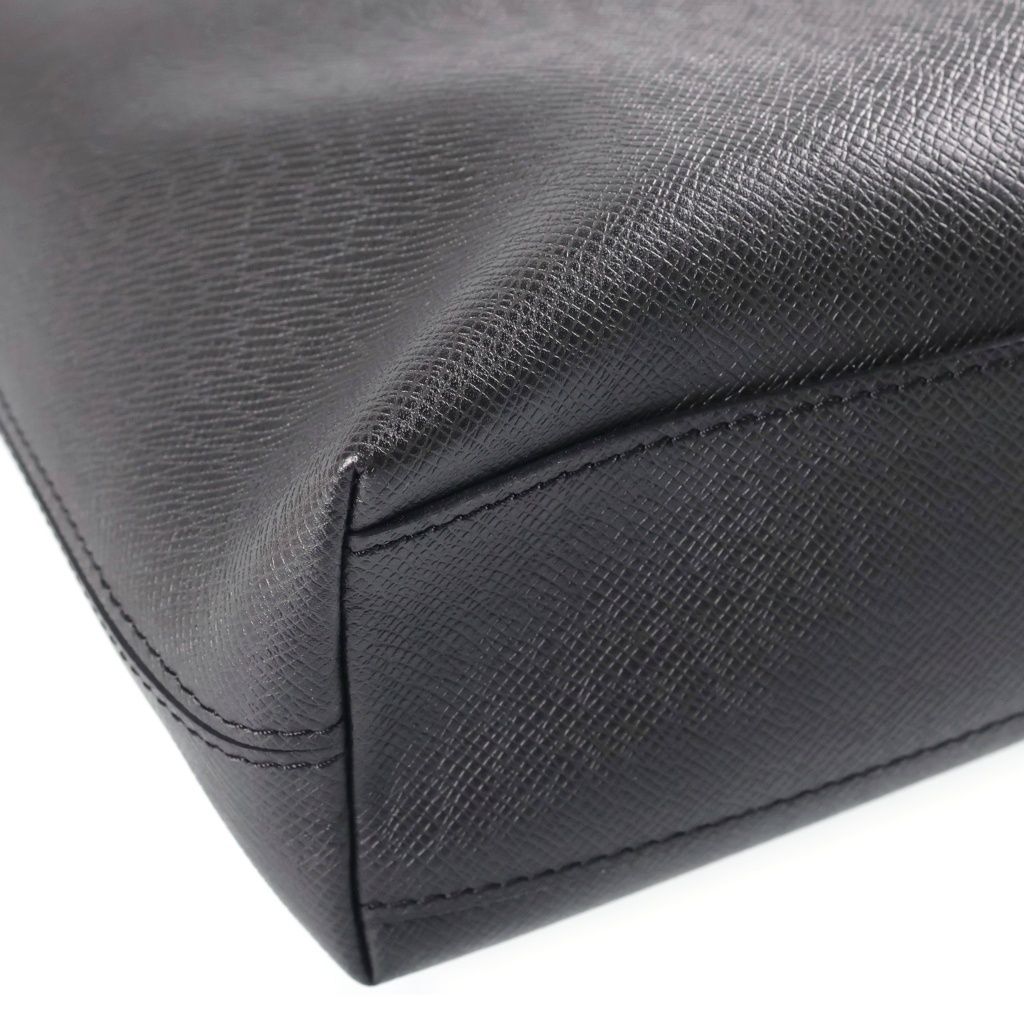 Louis Vuitton Taiga Grigori 2-Way Shoulder Bag Black Leather Silver — view 5