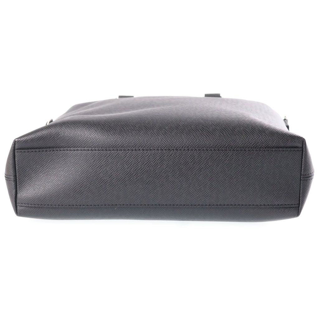 Louis Vuitton Taiga Grigori 2-Way Shoulder Bag Black Leather Silver — view 4