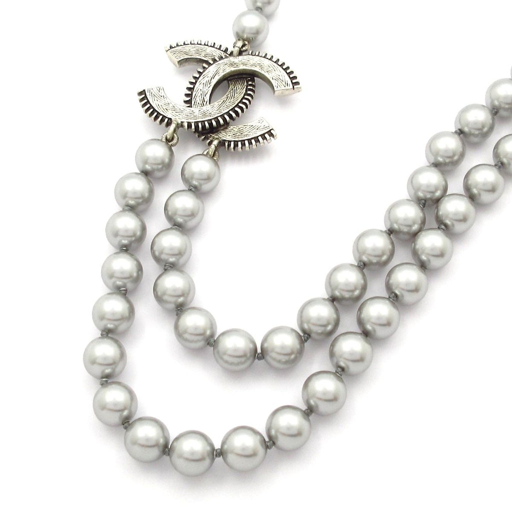 Chanel Necklace CC Logo Silver — view 3